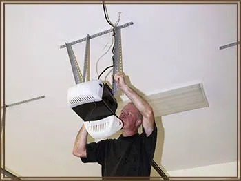 Vista SOS Garage Door Service Vista, CA 442-258-3106 - openers-cont-gr-02m