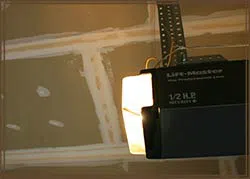 Vista SOS Garage Door Service Vista, CA 442-258-3106 - openers-sid-gr-02m